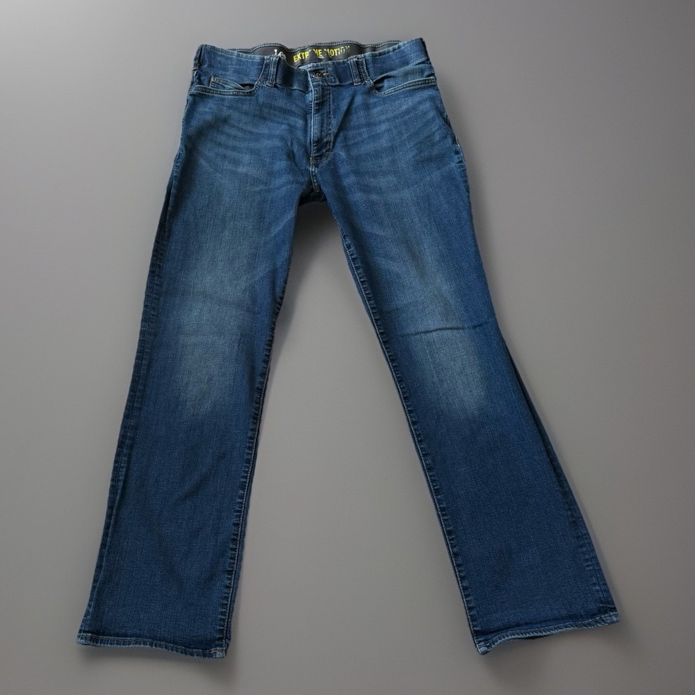 Lee Extreme Motion Jeans Mens Size 36x32 Regular Bootcut Performance Blue Denim